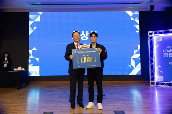 82d54ad6d12b5e1a9e2a0fdaa4eb3c10_1764313082_5081.png 82d54ad6d12b5e1a9e2a0fdaa4eb3c10_1764313082_5081.png